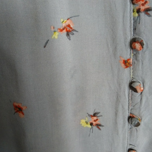 Torrid Floral Blouse Size 3 - Picture 8 of 8